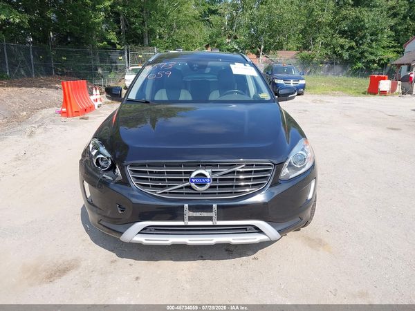 2017 VOLVO XC60 T6 DYNAMIC