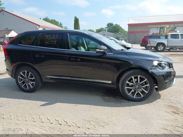 2017 VOLVO XC60 T6 DYNAMIC