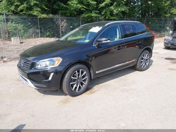 2017 VOLVO XC60 T6 DYNAMIC