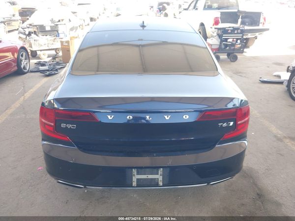 2017 VOLVO S90 T6 MOMENTUM