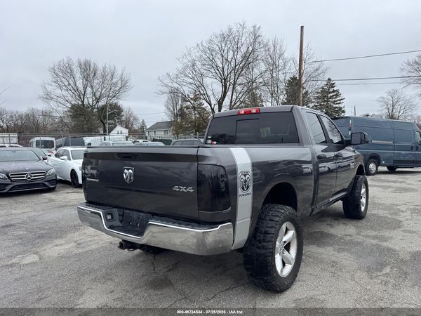 2016 RAM 1500 SLT