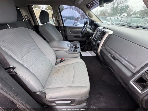 2016 RAM 1500 SLT