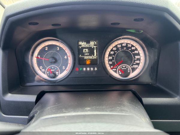 2016 RAM 1500 SLT