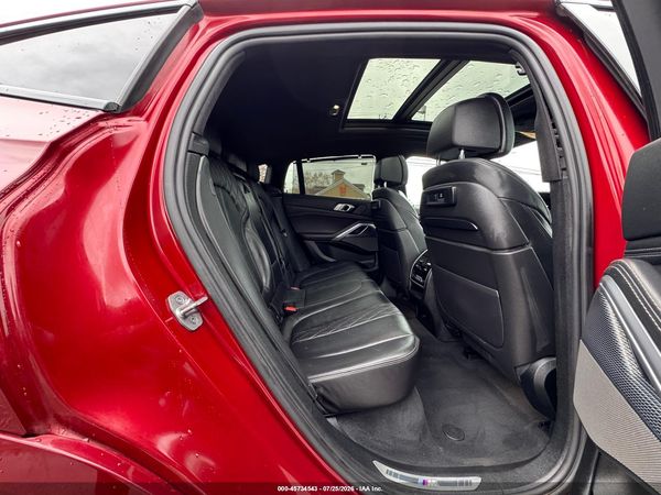 2021 BMW X6 M50I