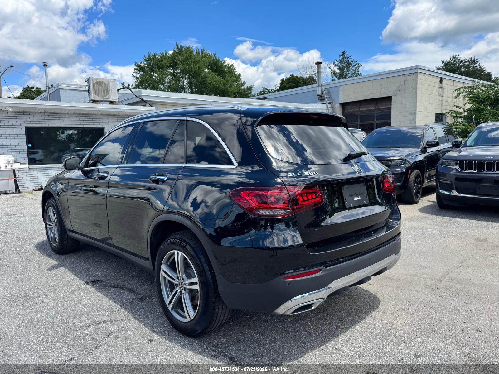 2022 MERCEDES-BENZ GLC 300 SUV