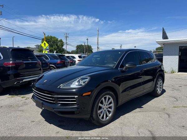 2019 PORSCHE CAYENNE