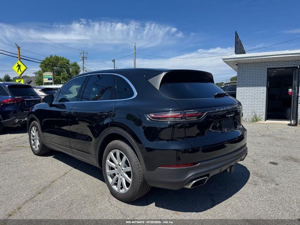 2019 PORSCHE CAYENNE