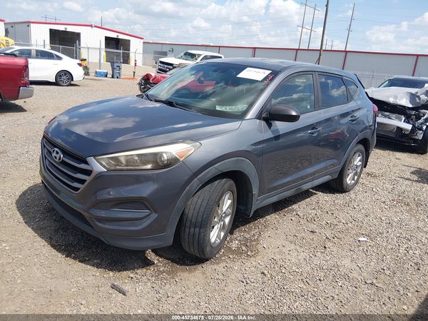 2017 HYUNDAI TUCSON SE