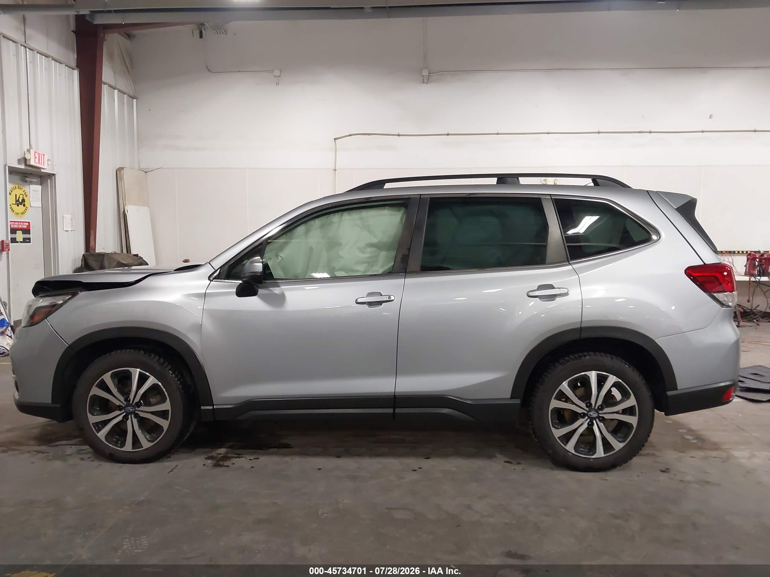 2021 SUBARU FORESTER LIMITED