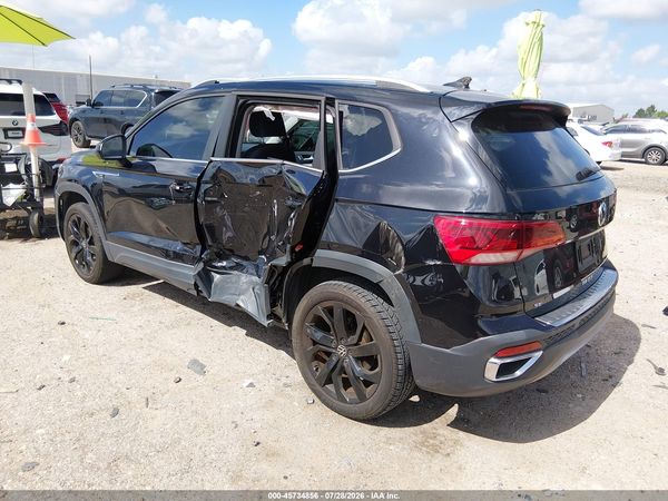 2024 VOLKSWAGEN TAOS 1.5T SE — I3