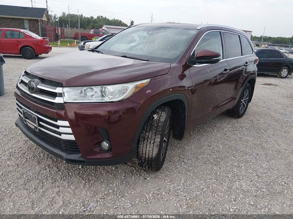 2018 TOYOTA HIGHLANDER XLE