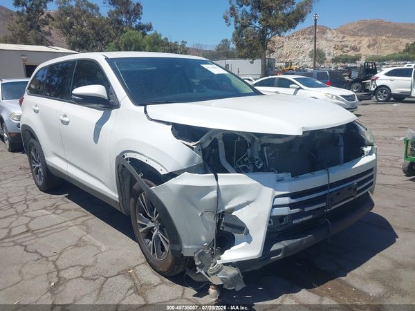 2019 TOYOTA HIGHLANDER LE PLUS