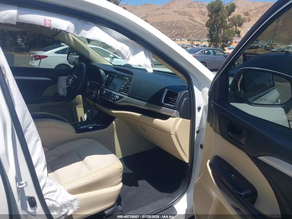 2019 TOYOTA HIGHLANDER LE PLUS