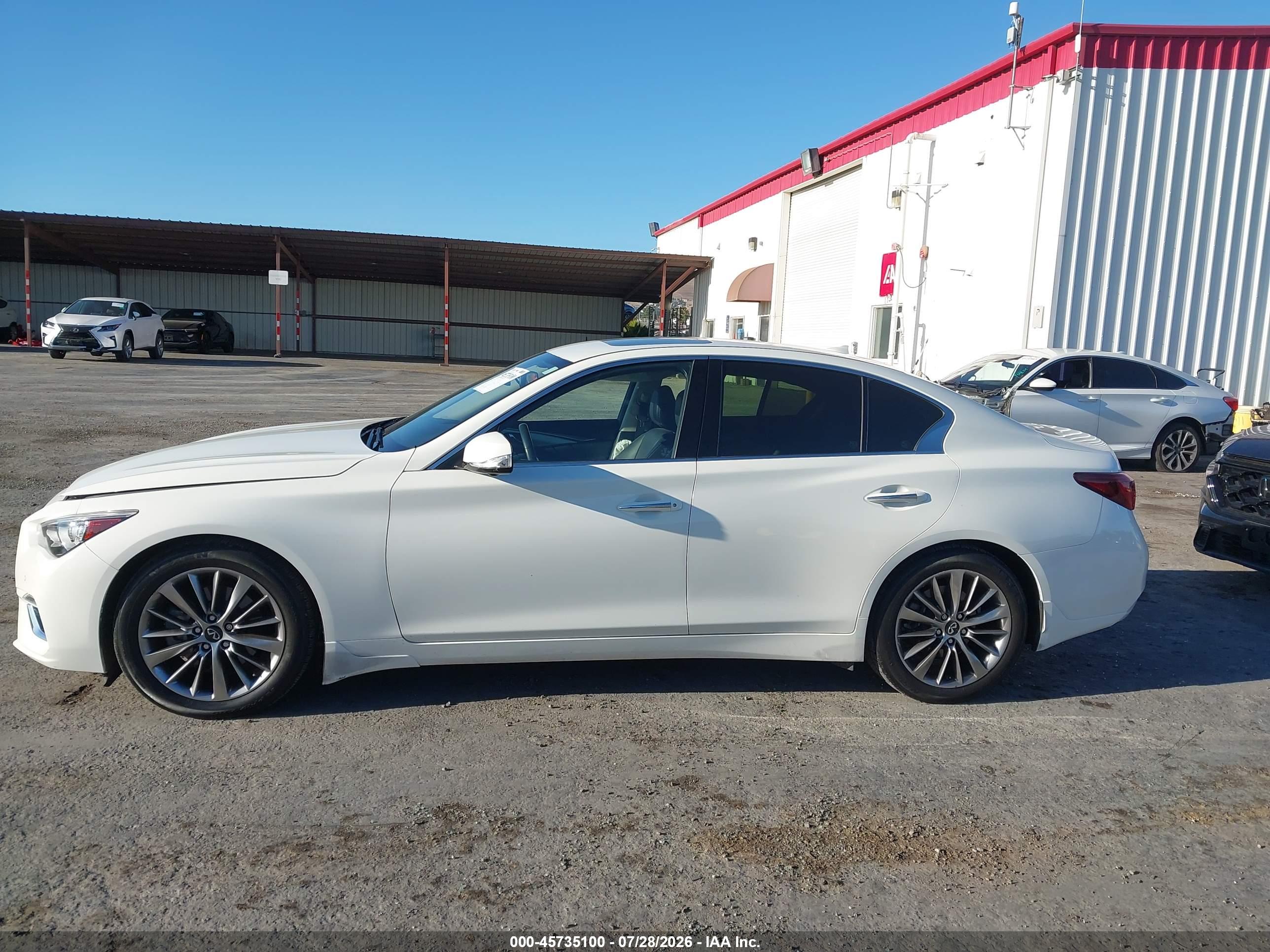 2022 INFINITI Q50 LUXE