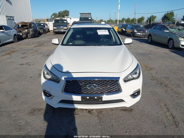 2022 INFINITI Q50 LUXE
