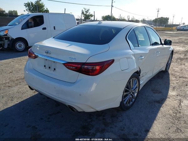 2022 INFINITI Q50 LUXE