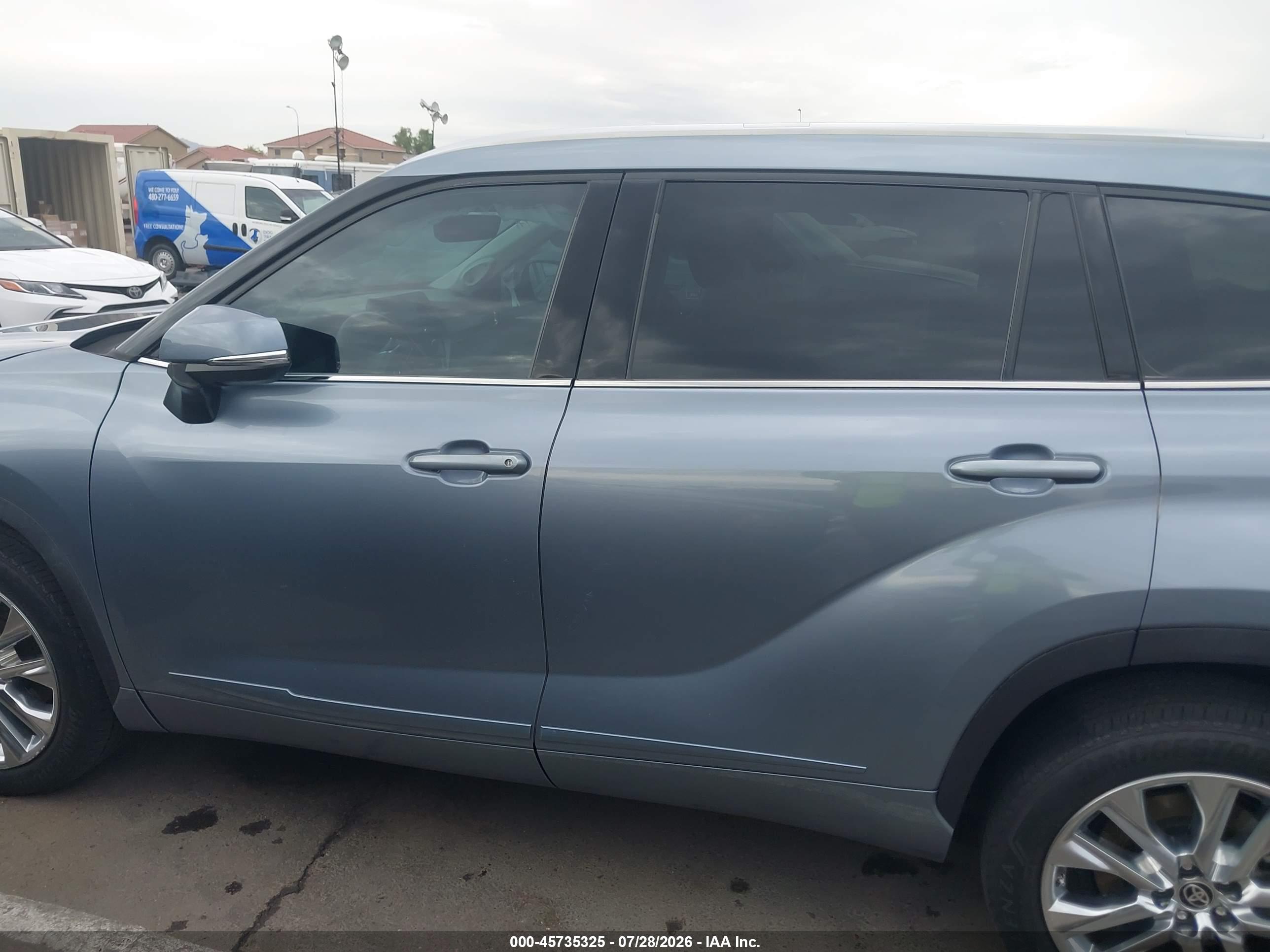 2021 TOYOTA HIGHLANDER LIMITED
