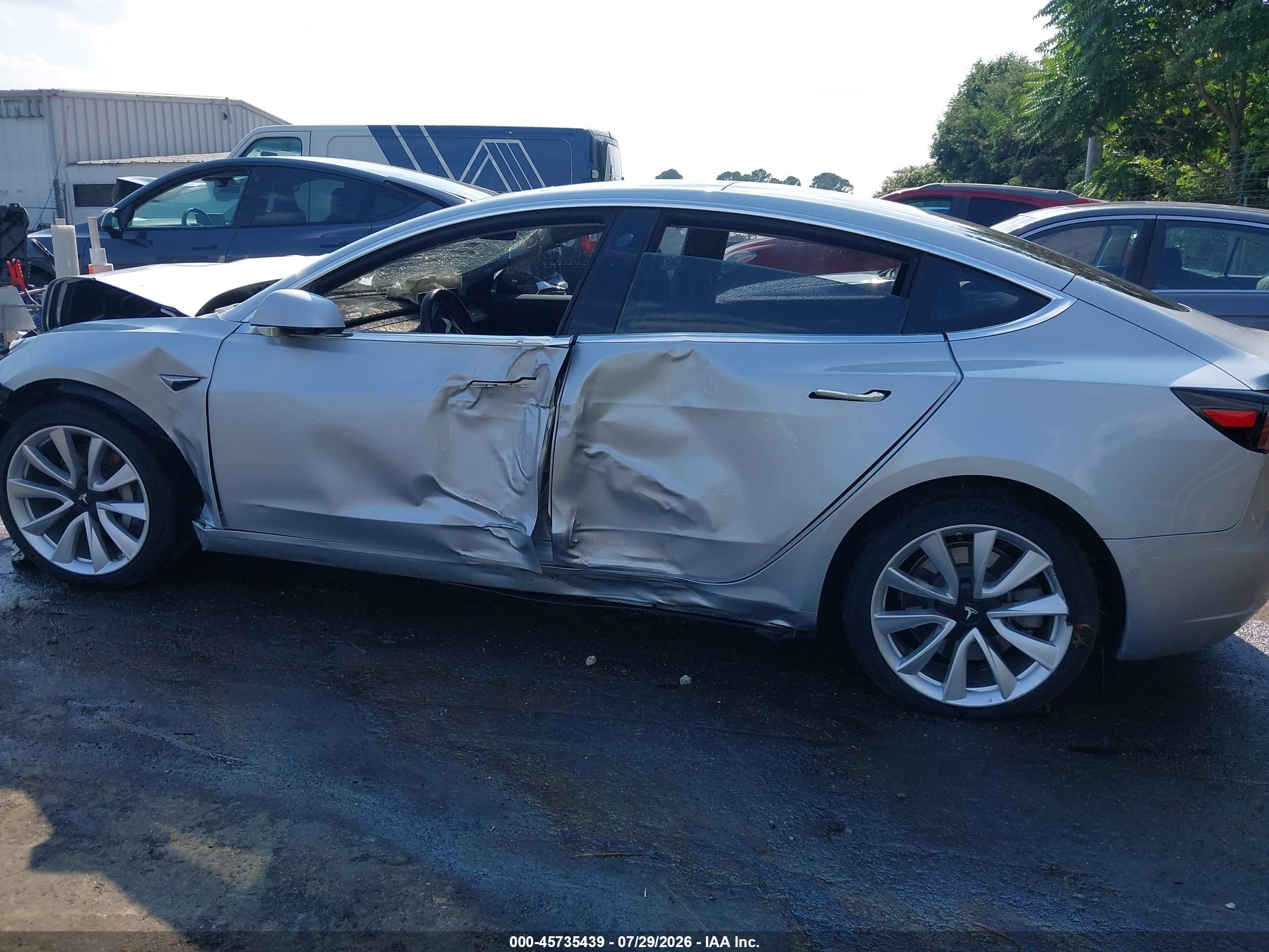 2018 TESLA MODEL 3 LONG RANGE/MID RANGE