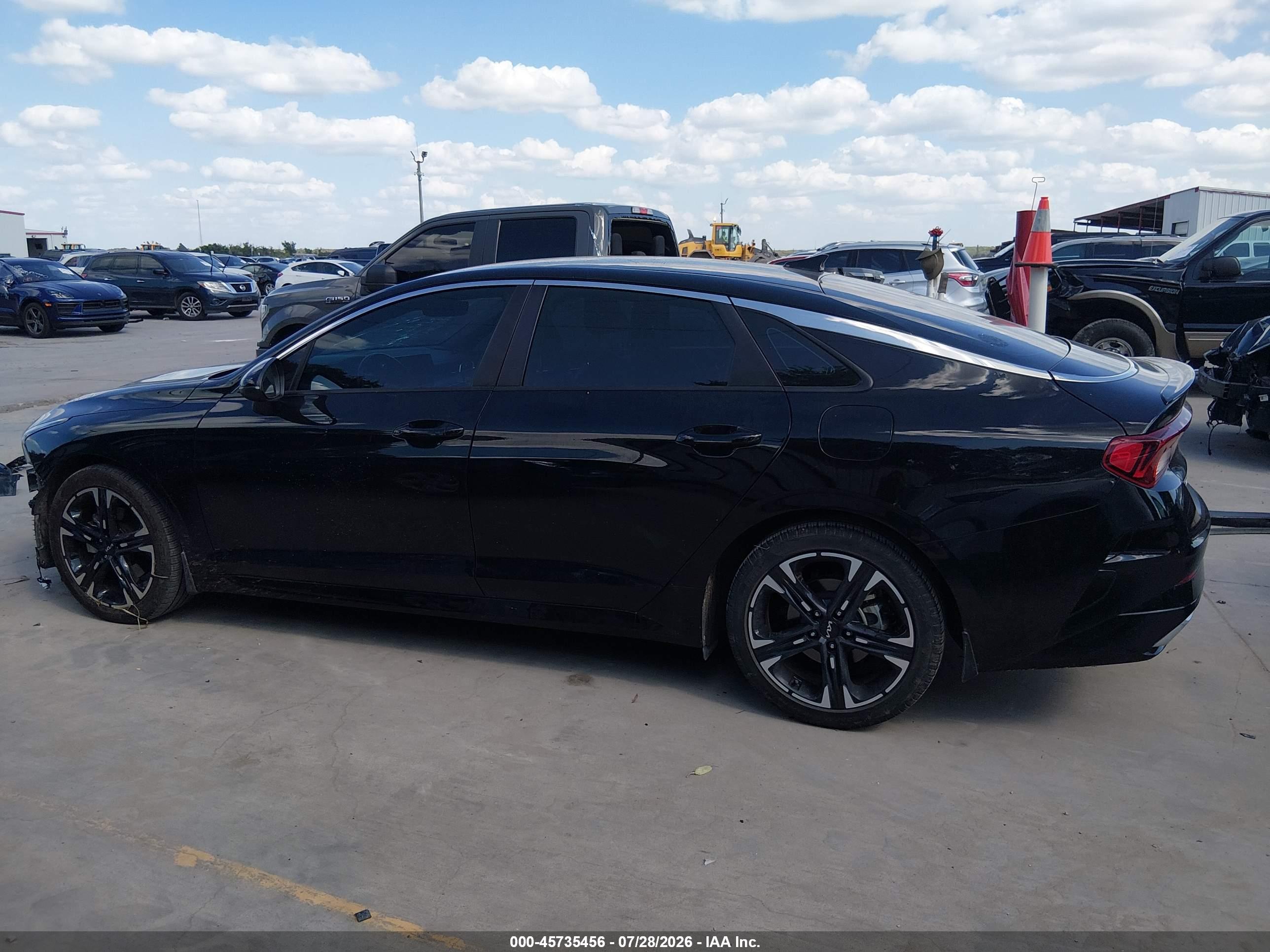 2024 KIA K5 GT-LINE