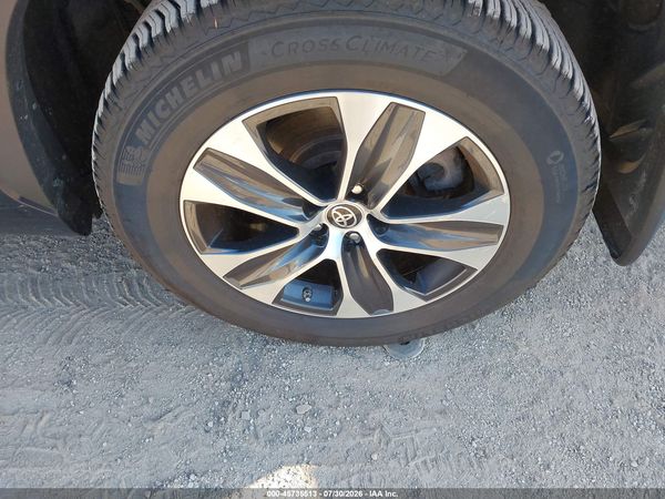 2020 TOYOTA HIGHLANDER XLE