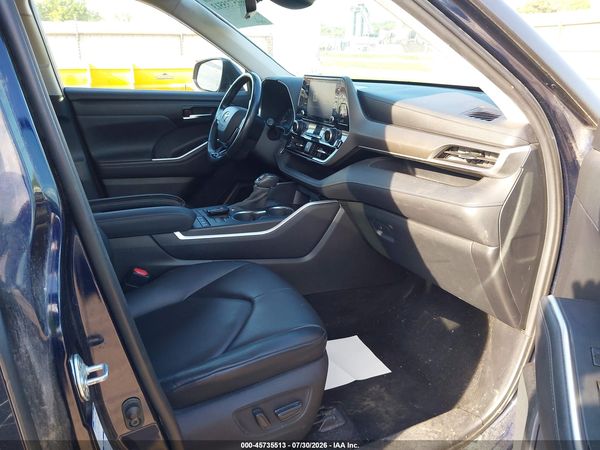 2020 TOYOTA HIGHLANDER XLE