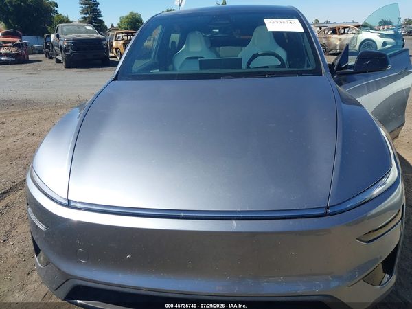 2026 TESLA MODEL Y