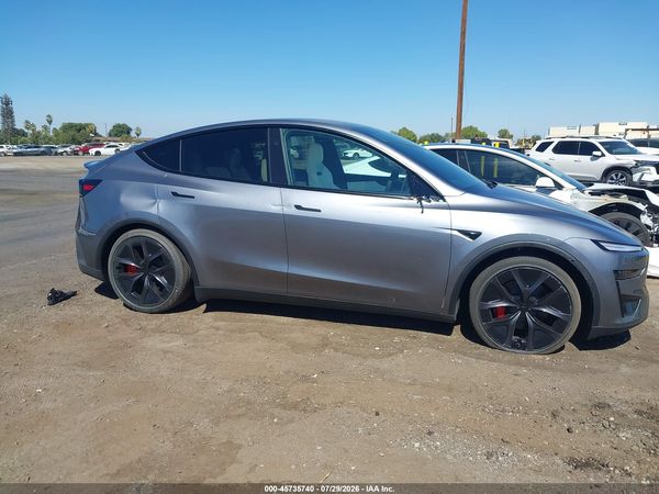 2026 TESLA MODEL Y