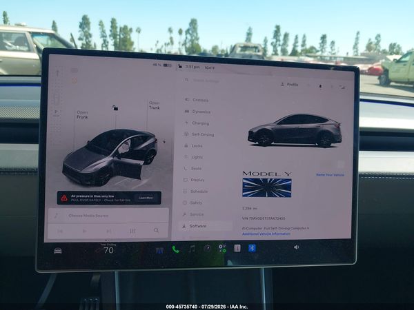 2026 TESLA MODEL Y