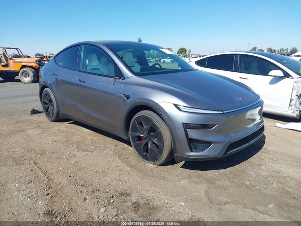 2026 TESLA MODEL Y