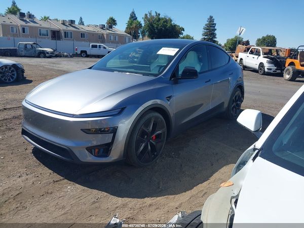 2026 TESLA MODEL Y