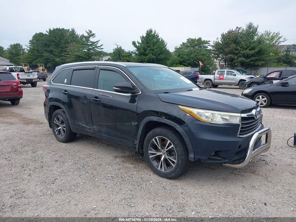 2016 TOYOTA HIGHLANDER XLE V6