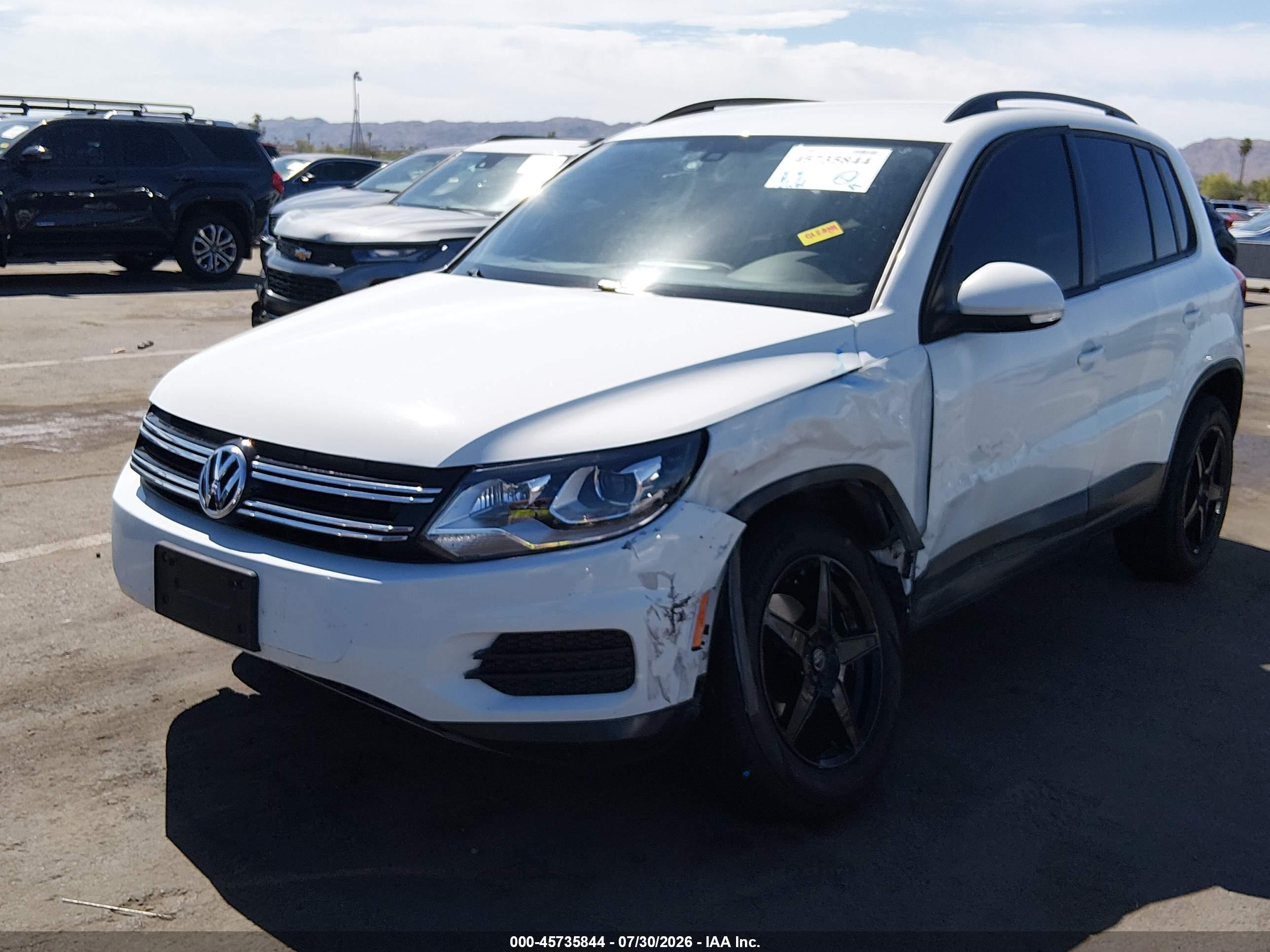 2017 VOLKSWAGEN TIGUAN 2.0T S — I2