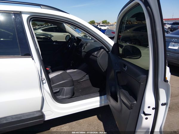 2017 VOLKSWAGEN TIGUAN 2.0T S — I5