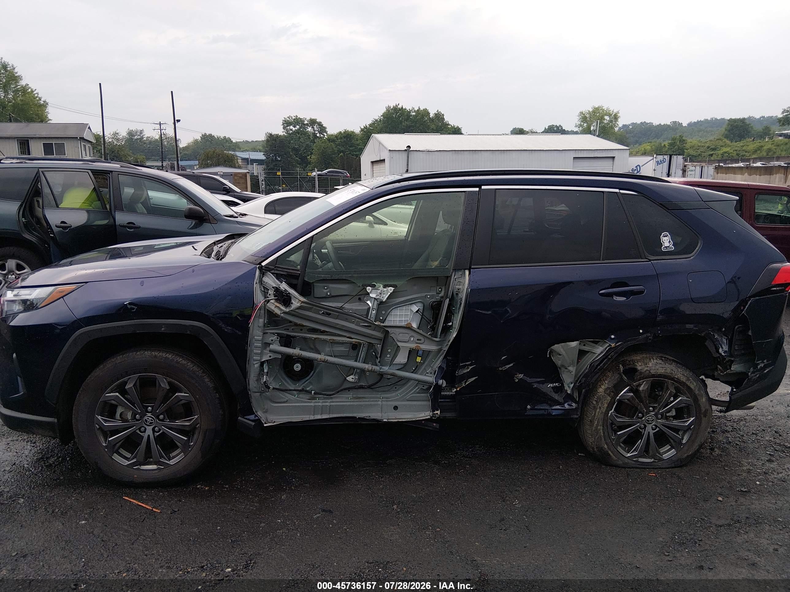 2025 TOYOTA RAV4 HYBRID XLE PREMIUM