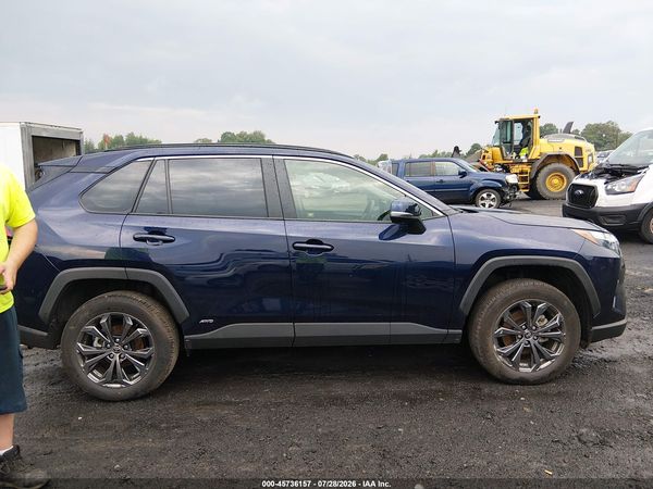 2025 TOYOTA RAV4 HYBRID XLE PREMIUM