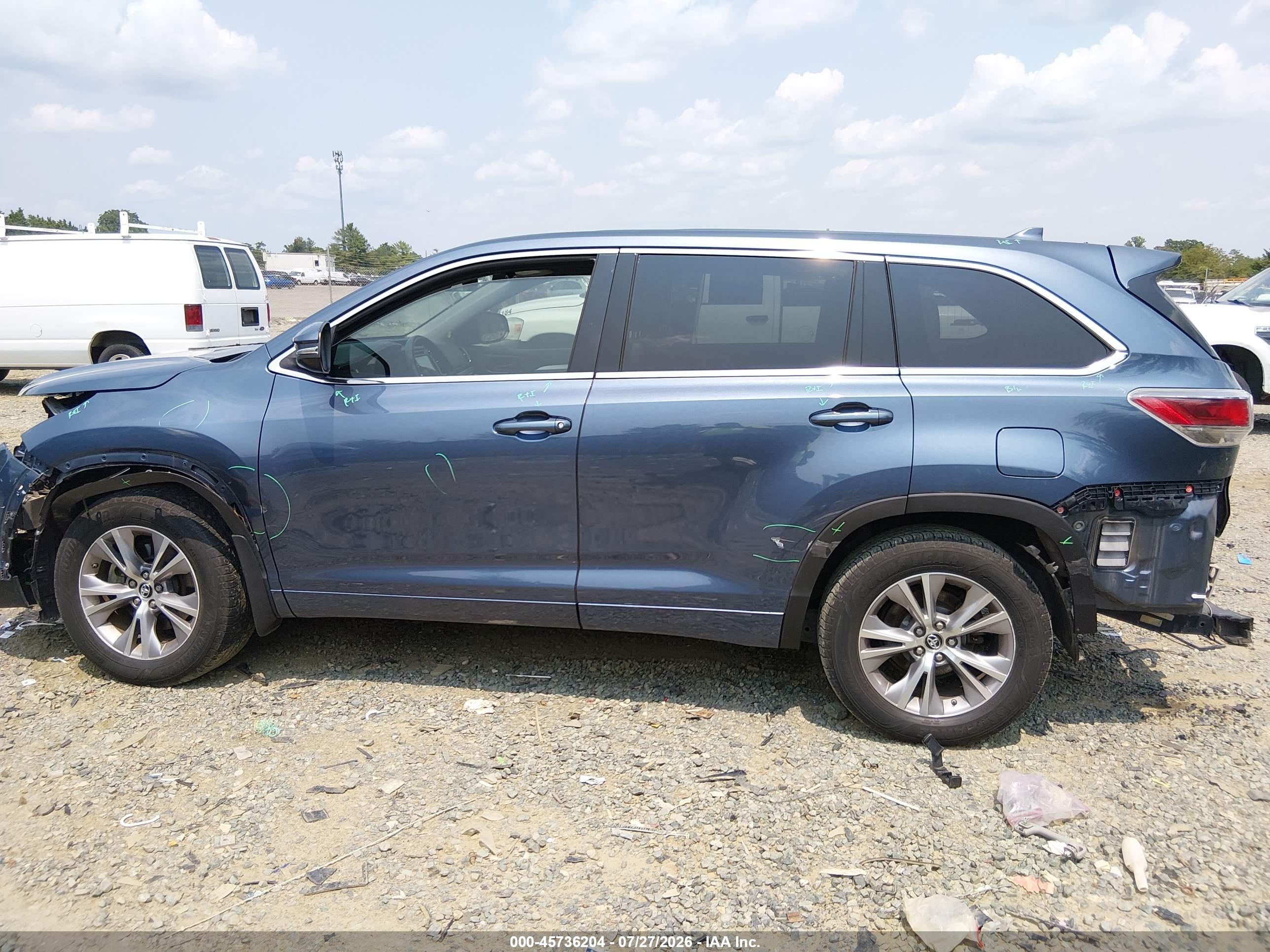 2016 TOYOTA HIGHLANDER LE PLUS V6