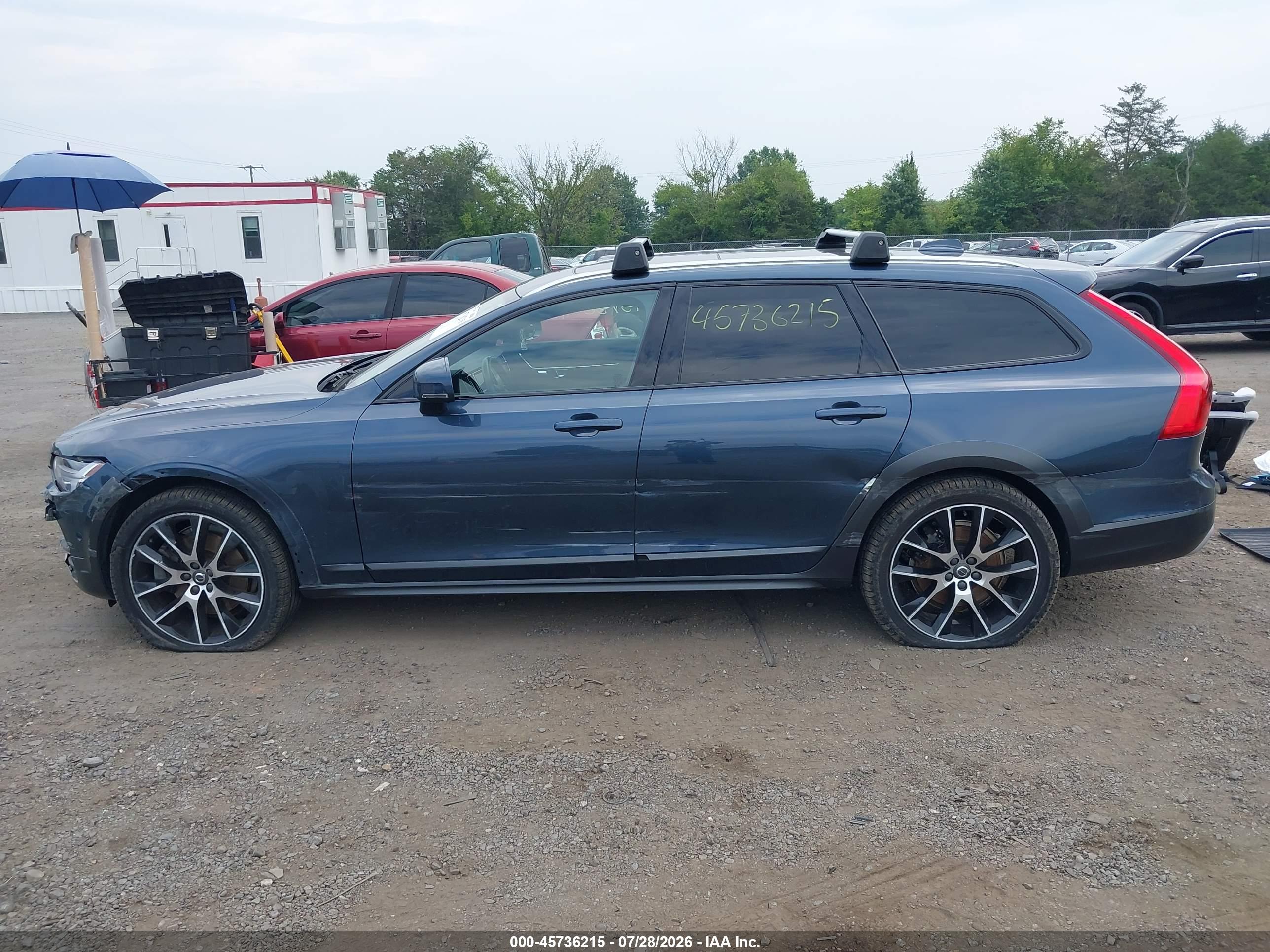 2018 VOLVO V90 CROSS COUNTRY T6