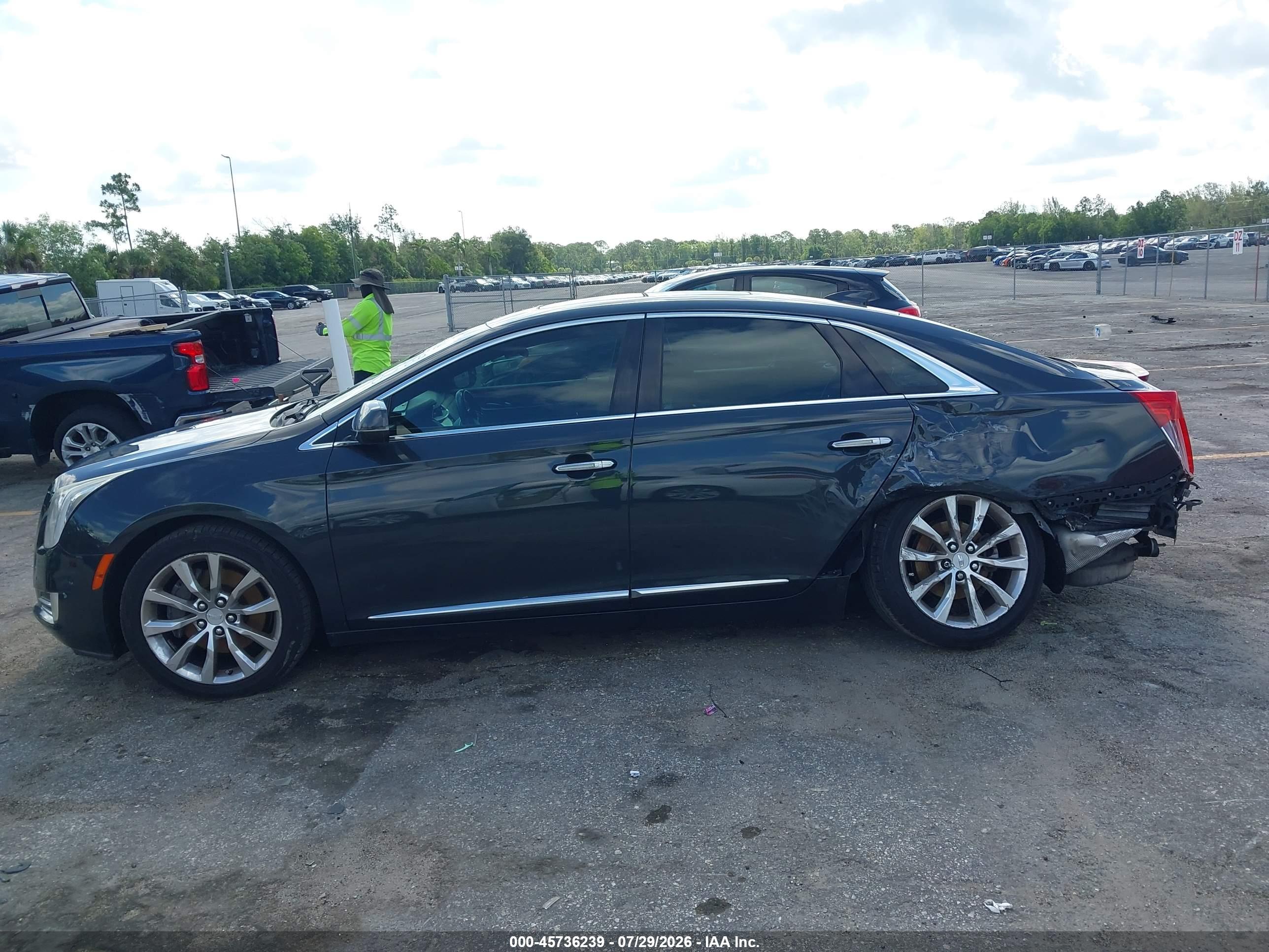 2016 CADILLAC XTS LUXURY COLLECTION