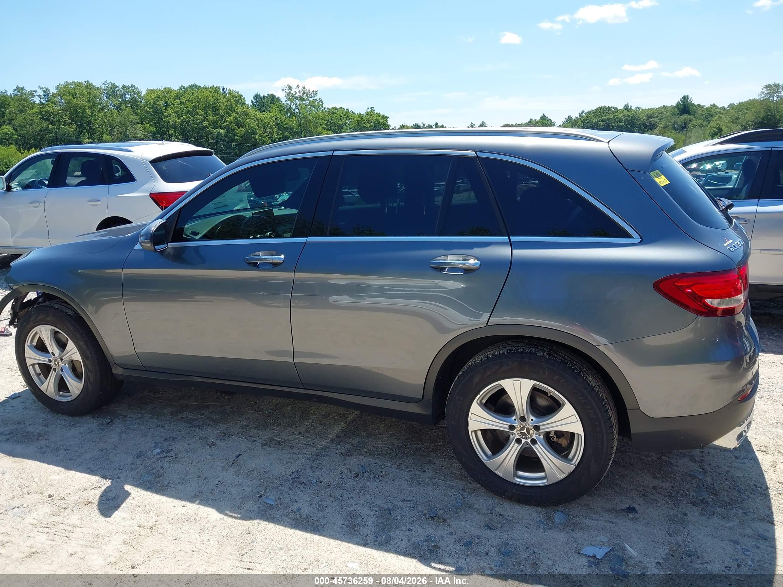 2017 MERCEDES-BENZ GLC 300 4MATIC