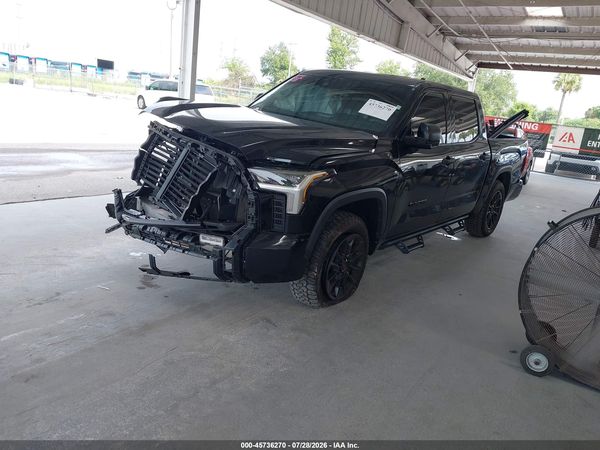 2022 TOYOTA TUNDRA SR5
