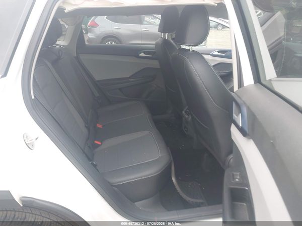 2024 VOLKSWAGEN TAOS 1.5T SE — I8
