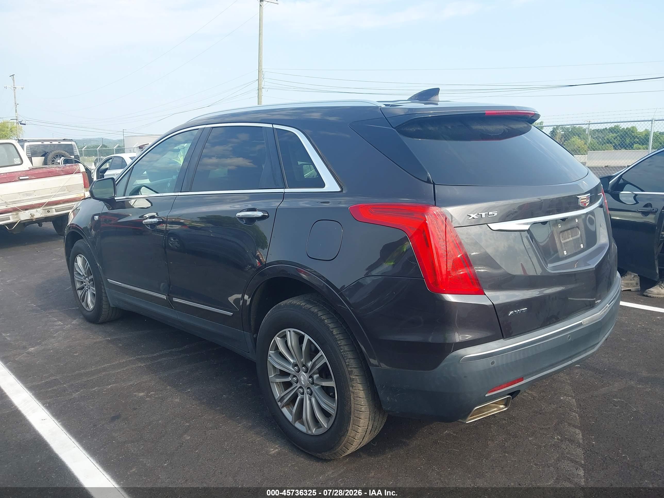 2017 CADILLAC XT5 LUXURY
