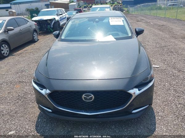 2022 MAZDA MAZDA3 PREMIUM PLUS