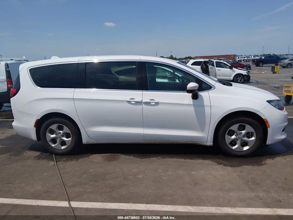 2017 CHRYSLER PACIFICA LX