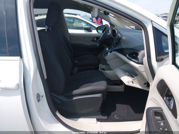 2017 CHRYSLER PACIFICA LX