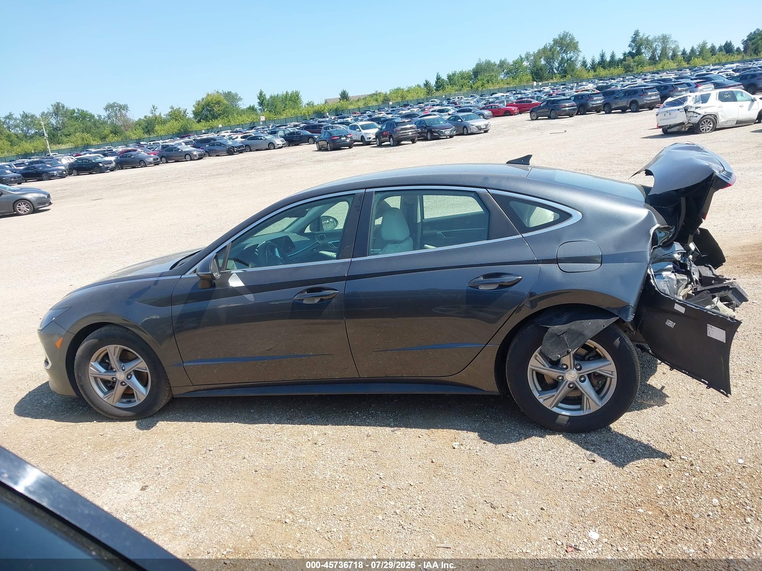 2023 HYUNDAI SONATA SE