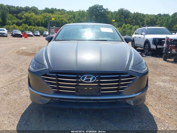 2023 HYUNDAI SONATA SE