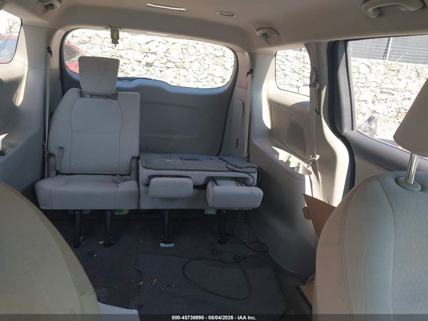 2017 KIA SEDONA L
