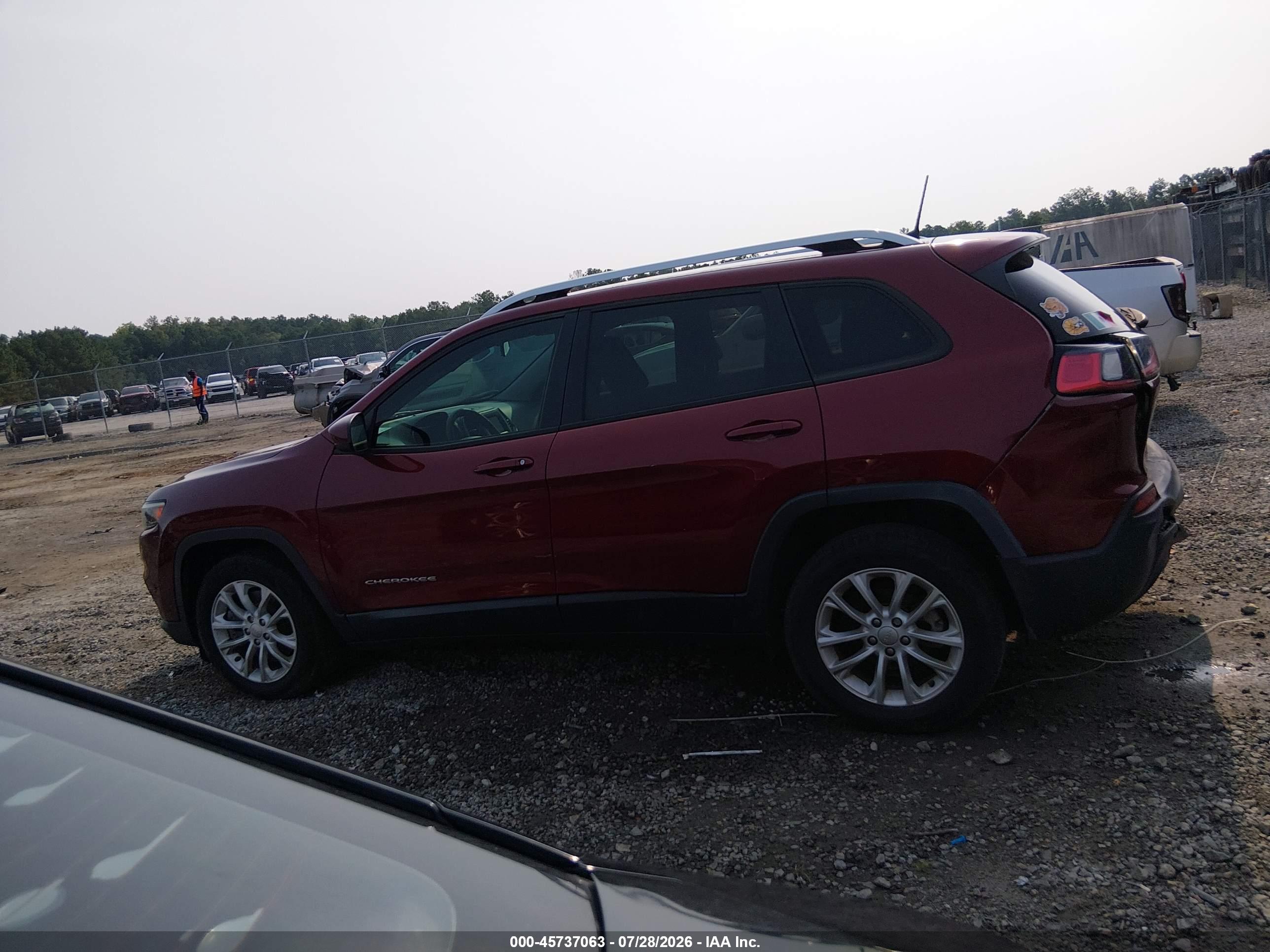 2020 JEEP CHEROKEE LATITUDE FWD