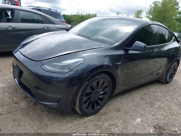 2024 TESLA MODEL Y